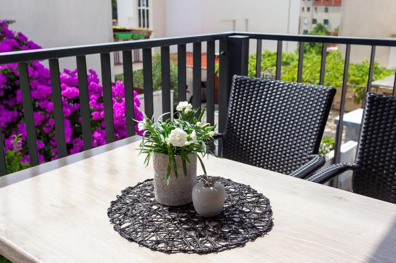Villa Mare'S 1 Split Apartment